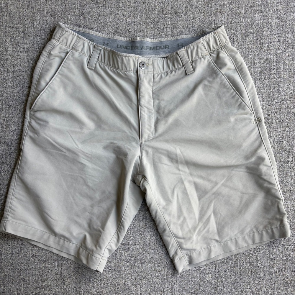 Under Armour Shorts Mens 36 Tan HeatGear Golf Loose Fit Performance 36x10